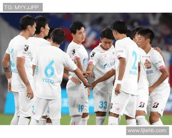 名古屋鲸鱼迎战鸟栖砂岩争夺联赛关键三分的激烈对决